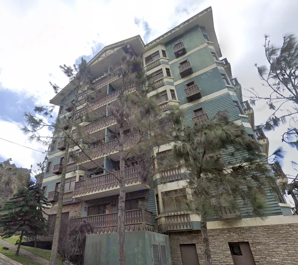 Inner 1 Bedroom with balcony - Crosswinds Tagaytay