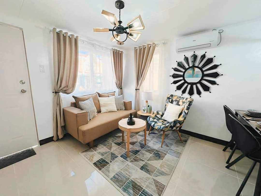 Townhouse Royale - Sameera Pampanga